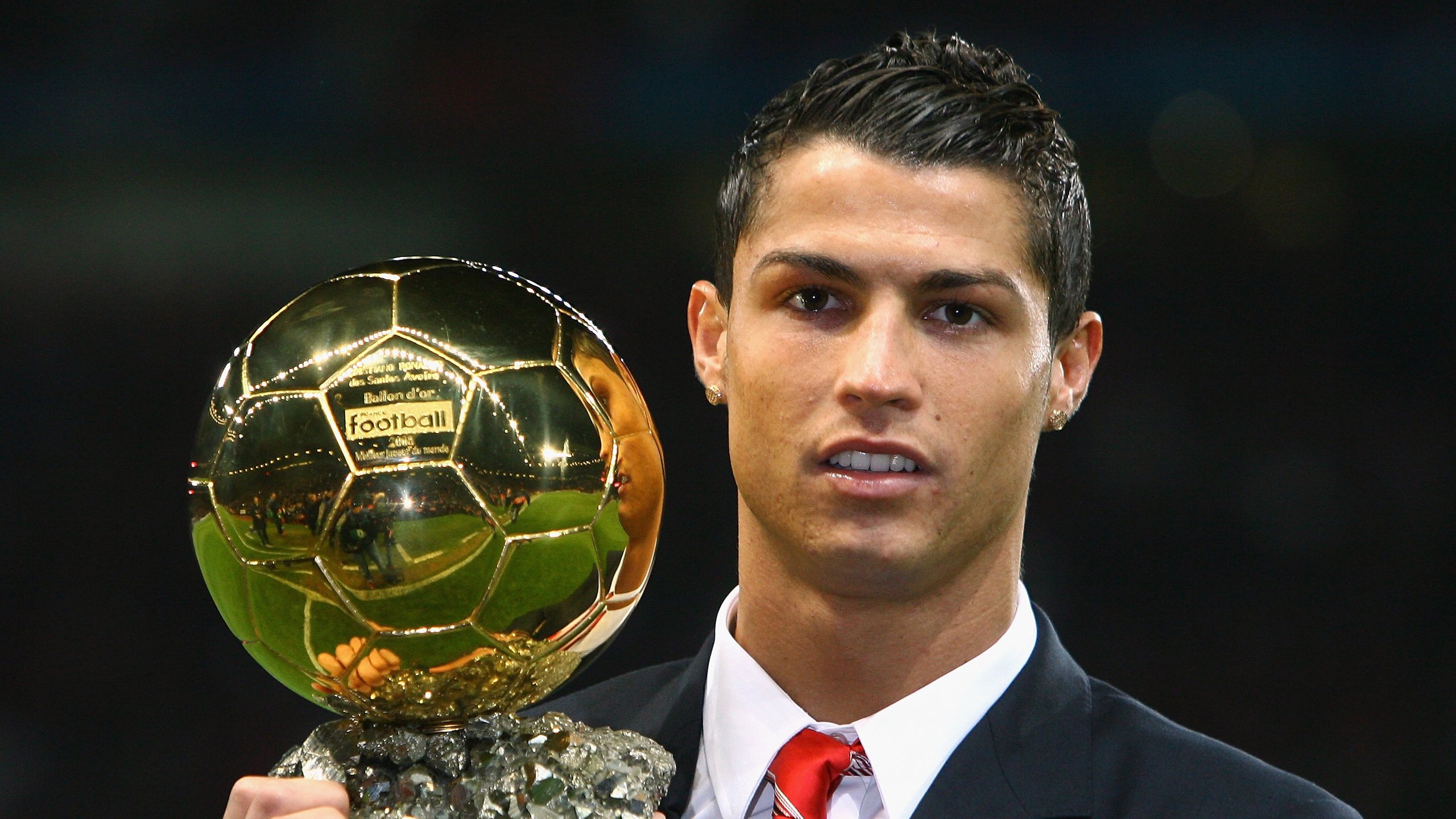 中国足球联合会引入国际先进裁判培训体系提升水平,中国国际足球裁判都有谁